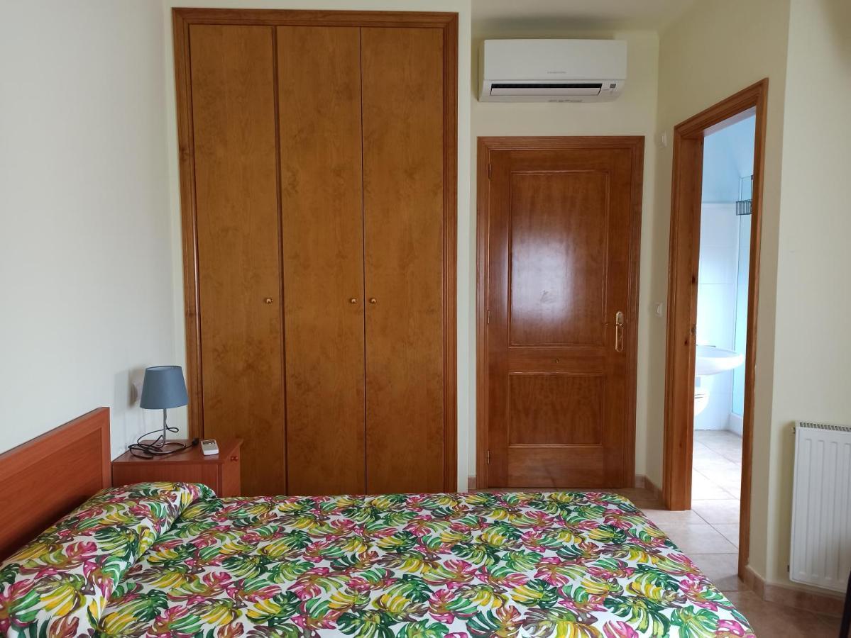Holiday home Pages Sant Climent Sescebes